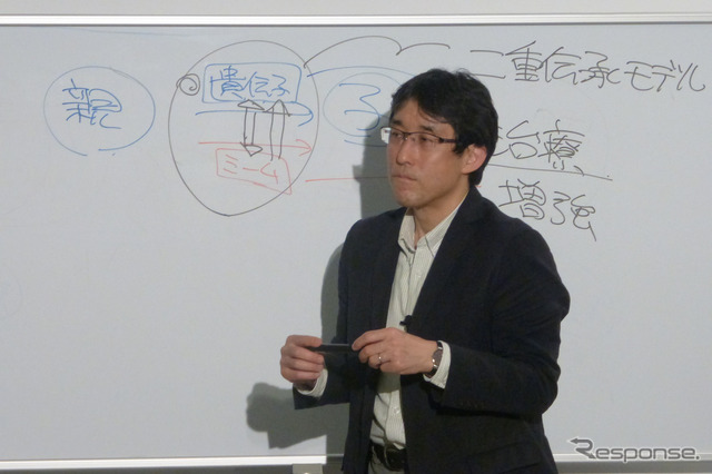 東京大学大学院 情報学環長、教授 佐倉統氏