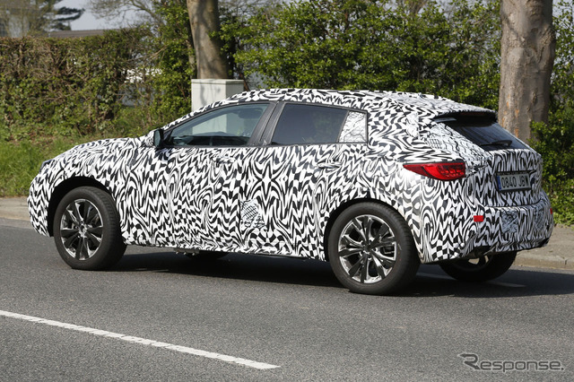 インフィニティ QX30 スクープ写真