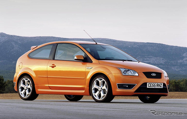 フォーカスST と 新型 ギャラクシー、英国自動車雑誌から受賞