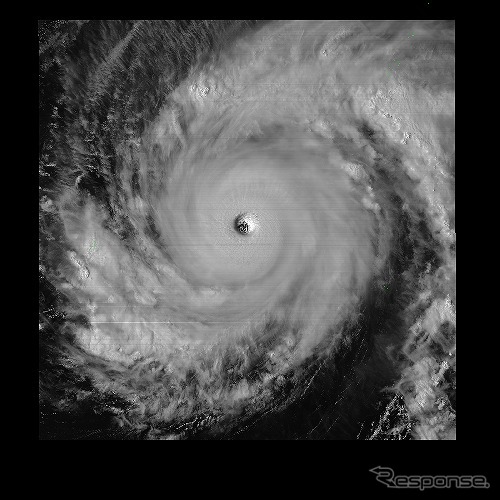 「台風」を捉えたひまわり8号の可視画像(2.5分ごと)