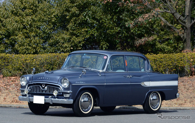 先導車(トヨペット クラウン RS21型)