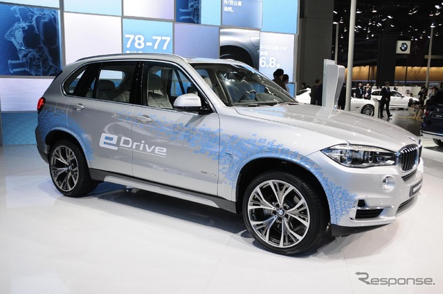 BMW X5 xDrive40e（上海モーターショー15）