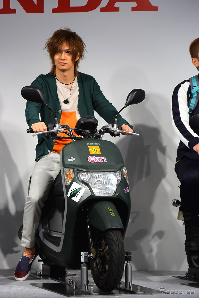 ホンダ 原付新CM発表会 ゴールデンボンバー