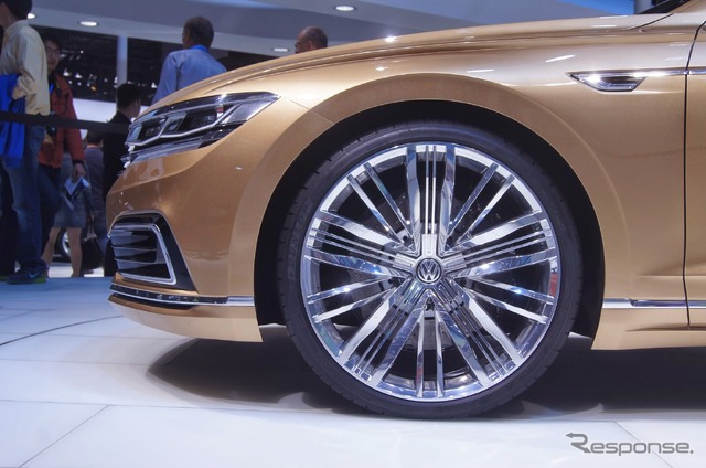 VW Cクーペ GTE(上海モーターショー15)