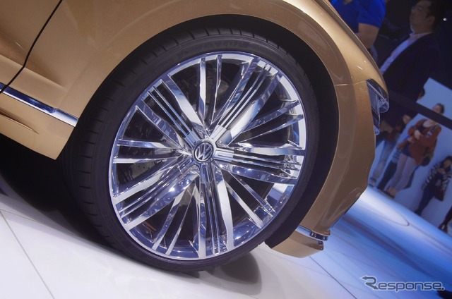 VW Cクーペ GTE(上海モーターショー15)
