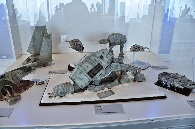 「スター・ウォーズ展 未来へつづく、創造のビジョン。」 - (C) &TM Lucasfilm Ltd