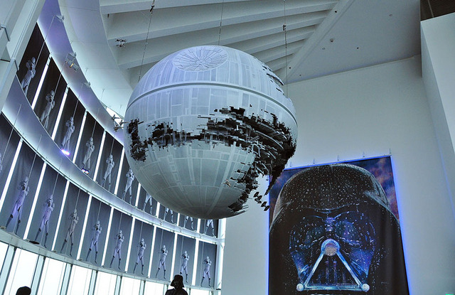 「スター・ウォーズ展 未来へつづく、創造のビジョン。」 - (C) &TM Lucasfilm Ltd