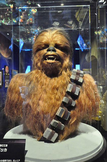 「スター・ウォーズ展 未来へつづく、創造のビジョン。」 - (C) &TM Lucasfilm Ltd