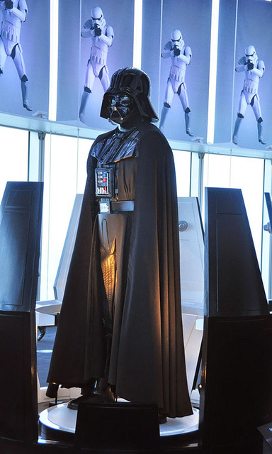 「スター・ウォーズ展 未来へつづく、創造のビジョン。」 - (C) &TM Lucasfilm Ltd