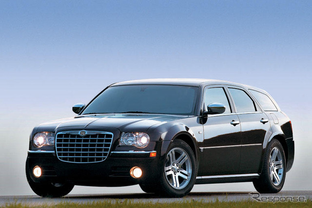 クライスラー 300C にツーリングワゴンを追加設定
