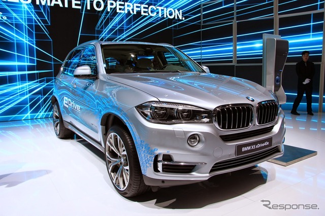 BMW X5 xDrive40e(上海モーターショー15)