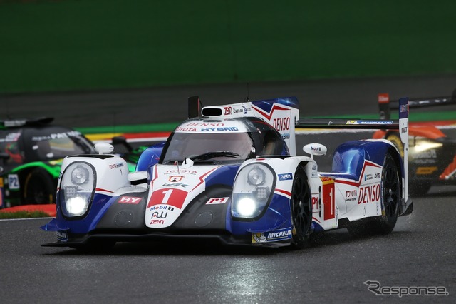 スパを走る#1 TOYOTA TS040 HYBRID。