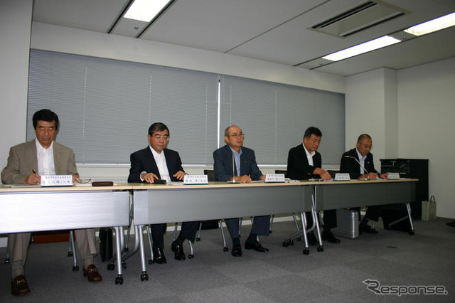二輪車世界生産拡大…4メーカー合同記者会見