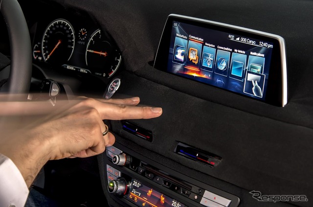 BMW 7シリーズ 次期型のジェスチャー・コントロール