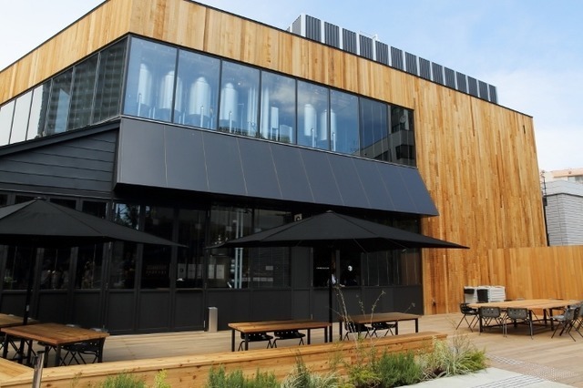 キリンビールの新業態「スプリングバレーブルワリー東京(SPRING VALLEY BREWERY TOKYO)」