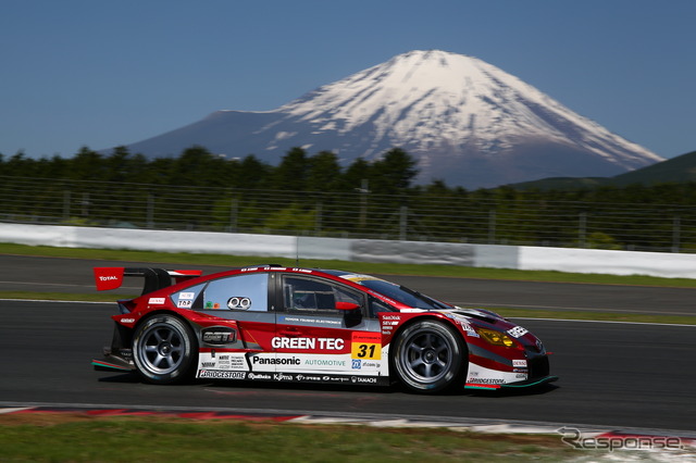 GT300クラスのポール、#31 プリウス。