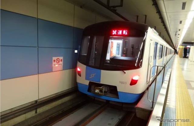 試験走行中の東豊線9000形。5月8日から営業運行を開始する。