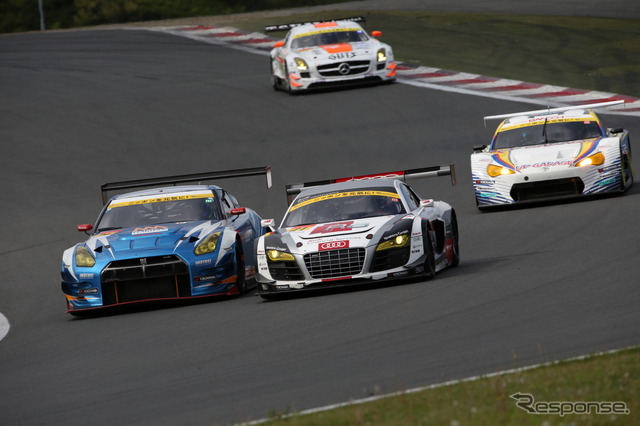 各所で接戦が見られたGT300クラス。