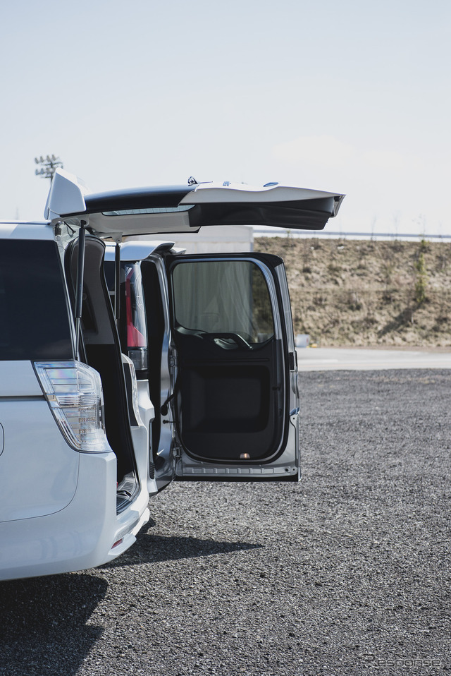 ホンダ ステップワゴン 新型と旧型