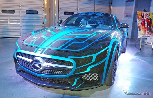 『ネクストライドロン』として劇場版仮面ライダードライブに登場するメルセデス AMG GT