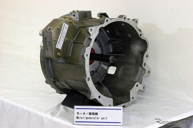 【三菱ふそう キャンターハイブリッド 発表】薄型モーターの汎用性高いパワートレイン