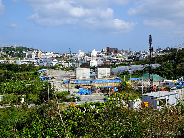 てだこ浦西駅予定地。モノレールは地下区間から顔を出してこのスペースへと向かう(N地点)