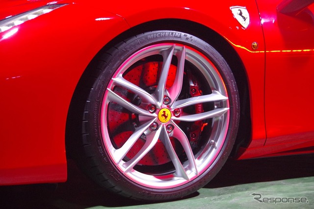 フェラーリ 488 GTB