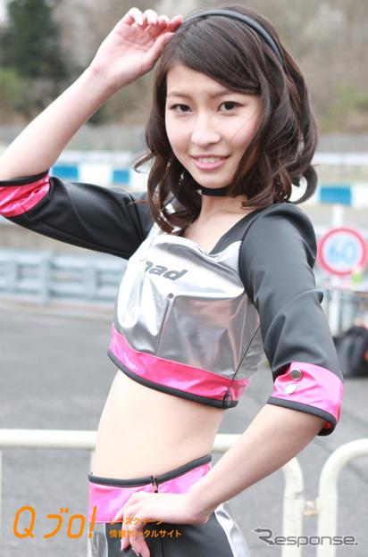 スーパーGT500No46『S Road GIRL』の平咲夏加・鈴木紗楽