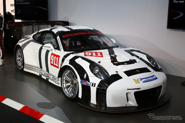 ニュル24時間の会場で発表された新型『911 GT3R』