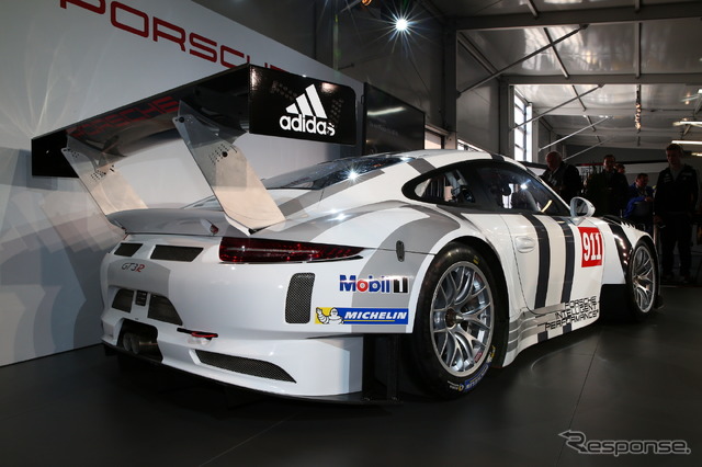 ニュル24時間の会場で発表された新型『911 GT3R』