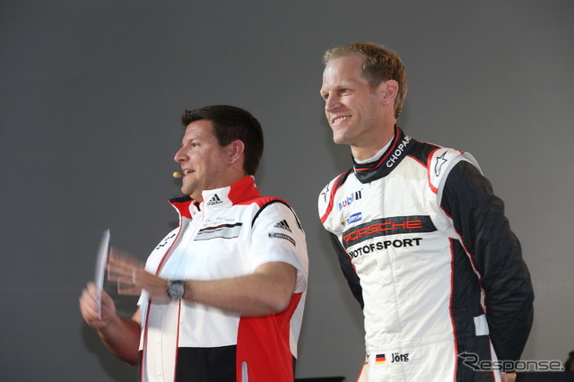 ニュル24時間の会場で行われた新型『911 GT3R』アンベールの様子