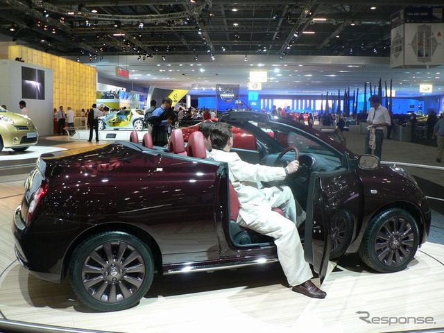 【ロンドンモーターショー06】漆塗りふう、日産 マイクラ C+C+Conran