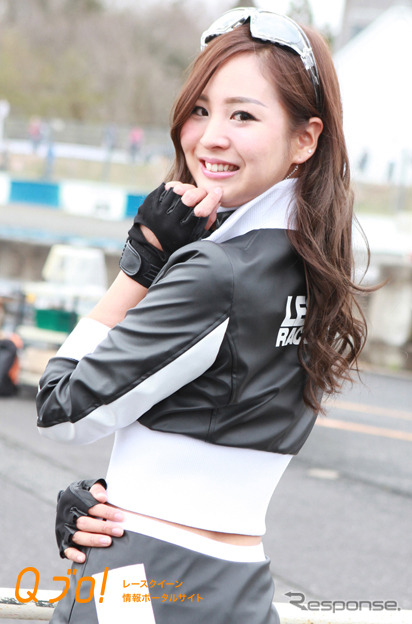 スーパーGT『LEON RACING LADY』安田七奈・八鍬有紗・坂本くるみ・秋山なお