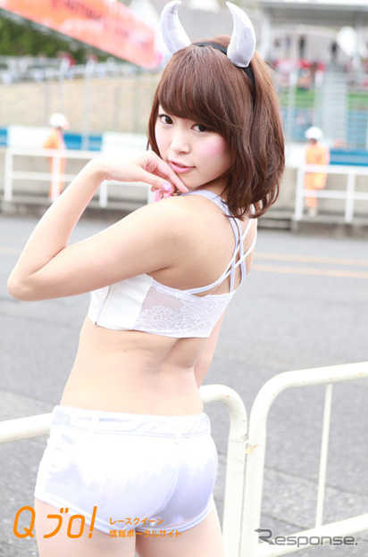 スーパーGT『2015 DGRQ』野村さやか・神崎優香・秋葉のぞみ・亀澤杏奈