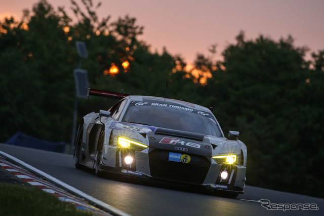 総合優勝を果たした28号車アウディR8 LMS