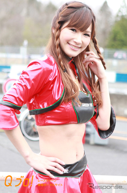スーパーGT『GREEN TEC Racing Angels』武田しのぶ・黒木あいみ