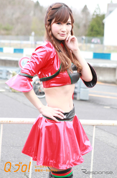 スーパーGT『GREEN TEC Racing Angels』武田しのぶ・黒木あいみ