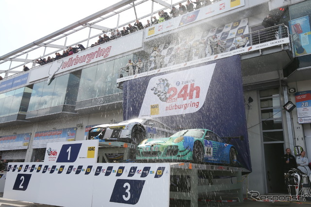 ニュルブルクリンク24時間レース 2015