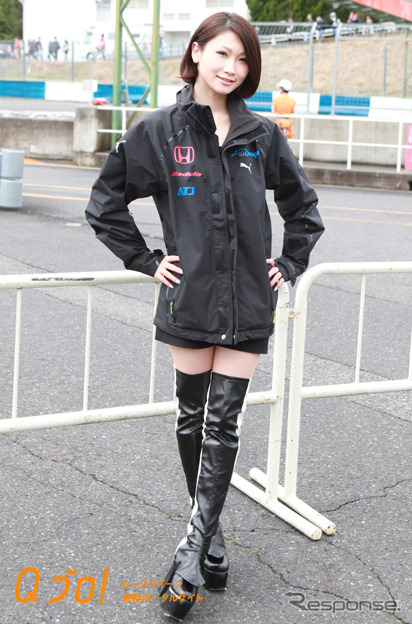 スーパーGT『Dragoレースクイーン』神崎裕女・春野佳弥