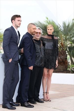 「マッドマックス 怒りのデス・ロード」、カンヌ映画祭レッドカーペットに登場