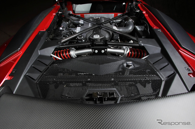 アヴェンタドール LP750-4 Superveloce