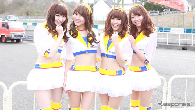 スーパーGT『 Drift Angels』永瀬あや・立花かな・斉藤絢女・岩瀬香奈