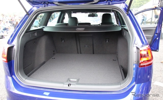VW ゴルフ R ヴァリアント