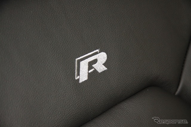VW ゴルフ R ヴァリアント
