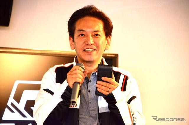 インターグロー代表取締役の竹内茂樹氏。自らも根っからのバイク好きで「ゲームをやってバイク乗りが増えれば嬉しい」と記者会見で話した。