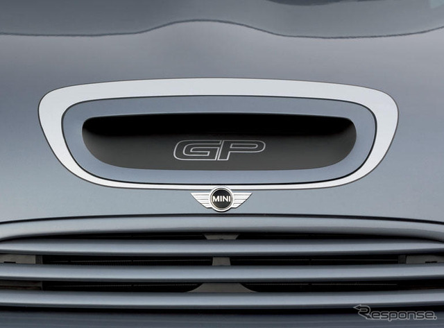 【写真蔵】限定2000台のバカッ速MINI …ギュイーンッ