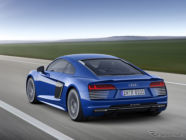 アウディ R8 e-トロン 新型