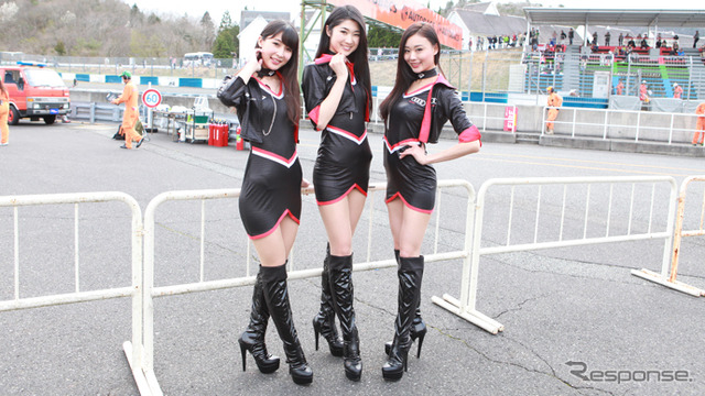 SUPER GT『クリスタル クロコ クイーン』川崎あや・松永あやめ・朝比奈英呼