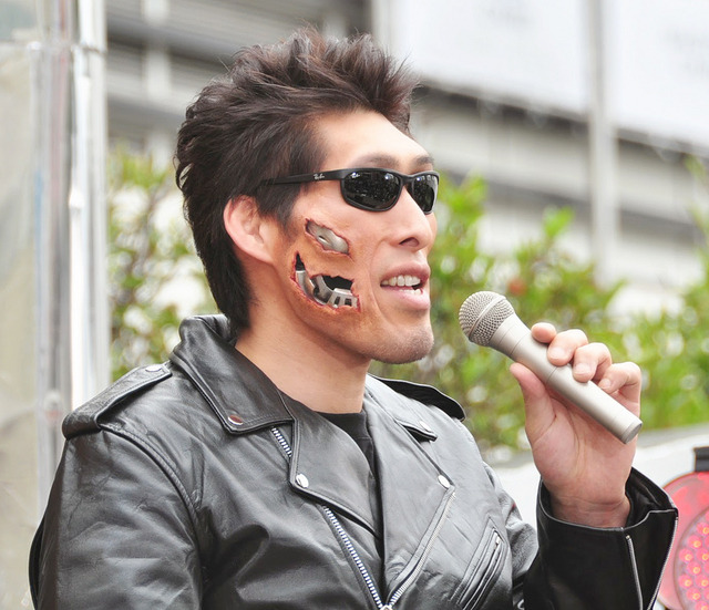 篠原信一/“ターミネーターの日”巨大ターミネーター像お披露目イベント