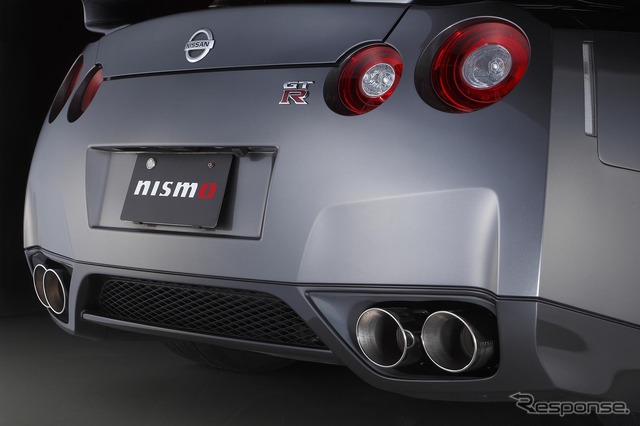 R35 GT-R 用スポーツチタンマフラー
